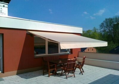Výsuvná markýza na terasu